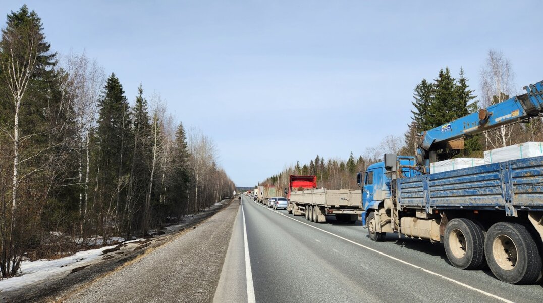 В Перми на объездной дороге сформировалась многокилометровая пробка