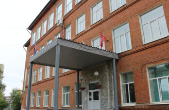 ​Обследование пермской школы, под которой поехал грунт, продлили до сентября