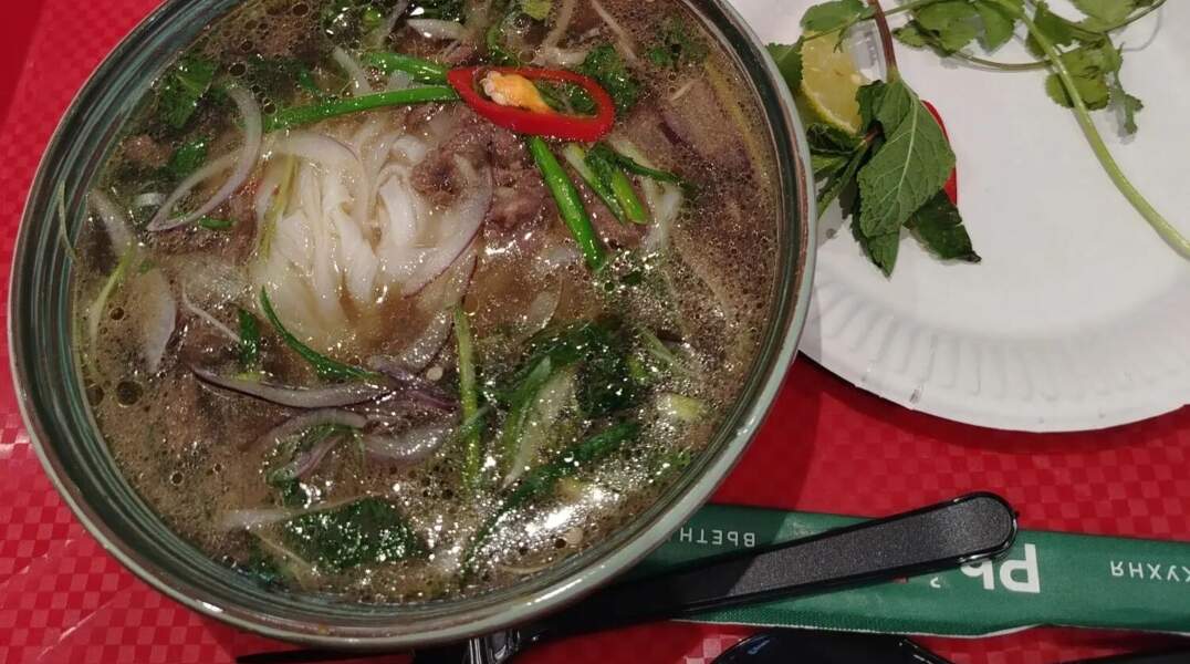 В центре Перми открылось круглосуточное паназиатское бистро