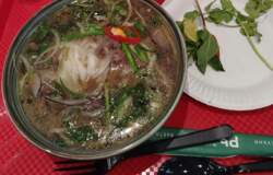 В центре Перми открылось круглосуточное паназиатское бистро