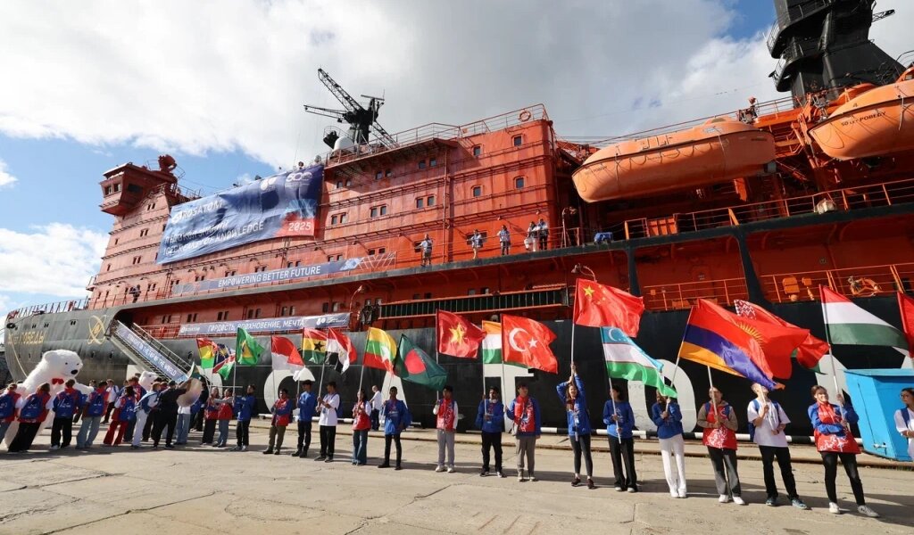 Школьник из Перми отправился в арктическую экспедицию «Ледокол знаний»