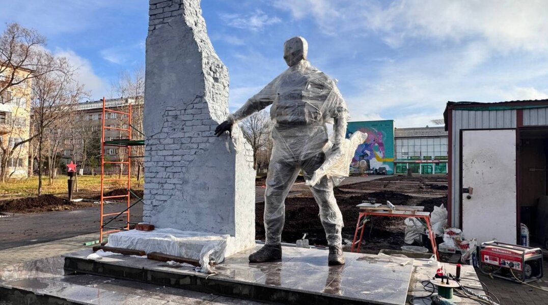 В Прикамье приступили к установке еще одного памятника участникам СВО