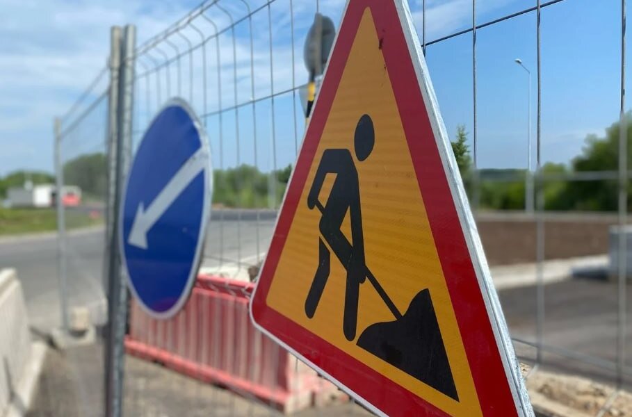 В Перми ограничили движение по участку одной из улиц до мая 2025 года