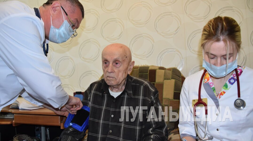 Пермские врачи провели медосмотр ветеранов ВОВ в Северодонецке
