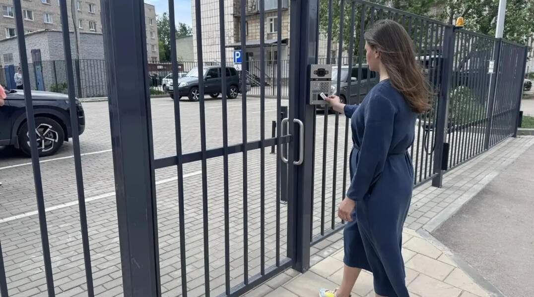 дом, вход