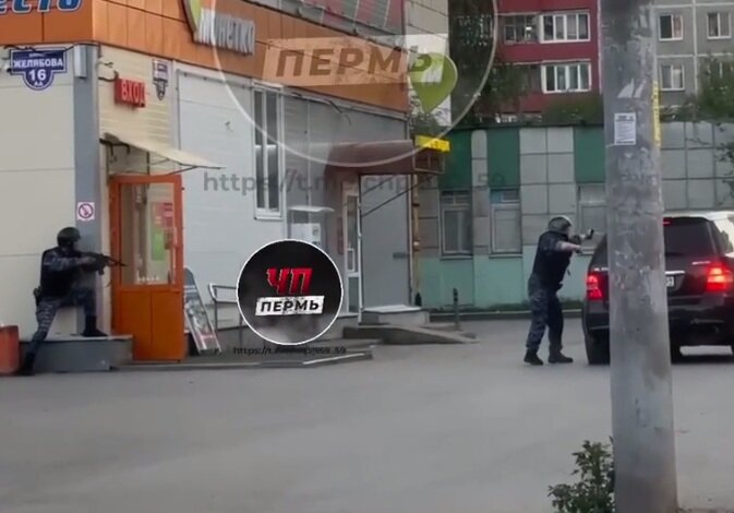 В Росгвардии прокомментировали стрельбу у магазина в Перми