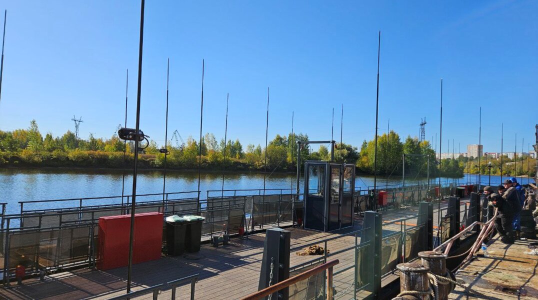 На новом причале в «Хохловке» пришвартовался первый теплоход