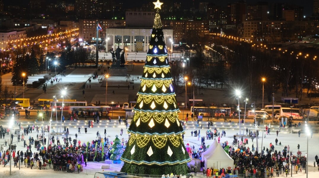 15 декабря зажгут огни на главной елке Перми