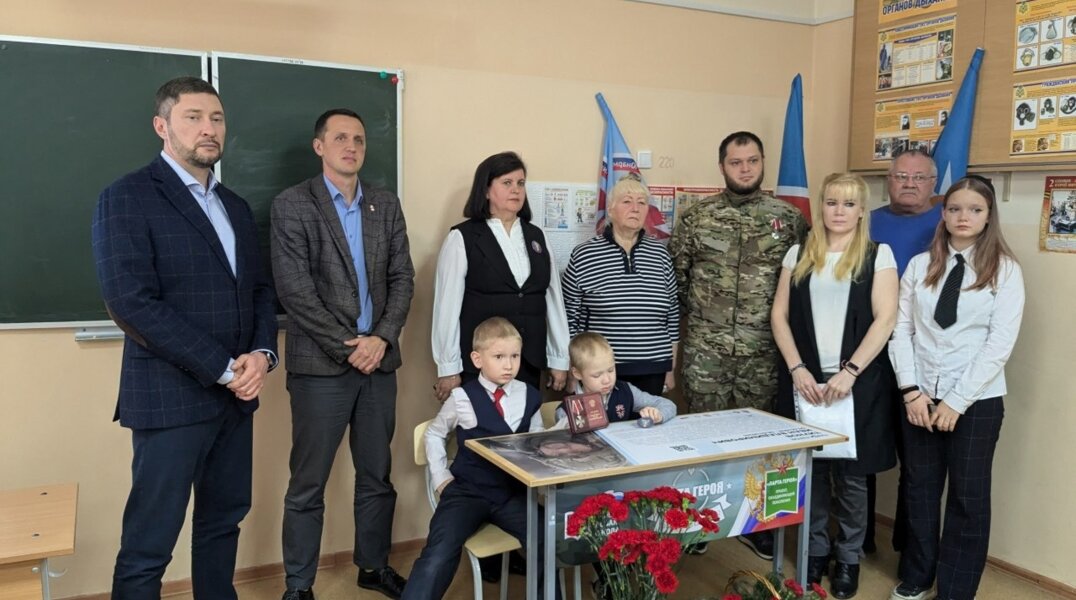 В школе Кировского района Перми появилась Парта героя СВО