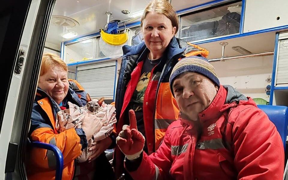 В Прикамье медики спасли двоих детей из квартиры, где произошла утечка газа