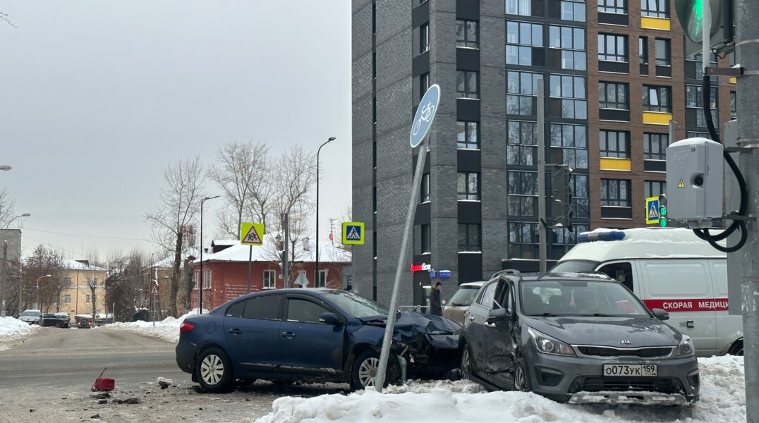 Полиция назвала самые аварийные перекрестки дорог в Перми