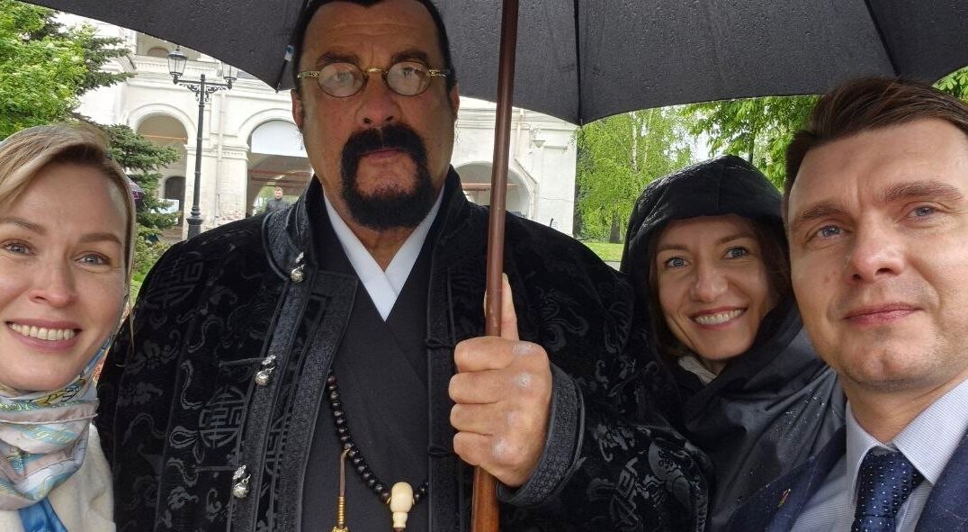 Актер Стивен Сигал может приехать на 100-летний юбилей Коми-Пермяцкого округа