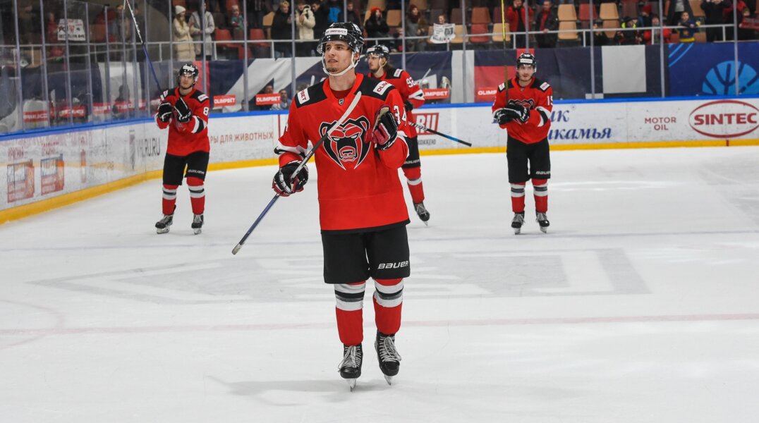 Пермский хоккейный клуб «Молот» потерпел поражение