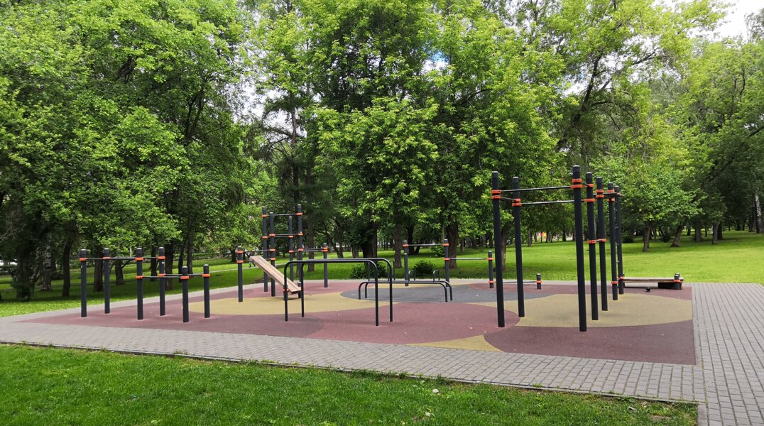 В двух районах Перми установят новую хоккейную коробку и спортивные площадки