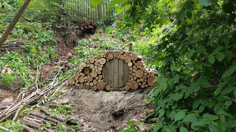 В пермском Саду Соловьев построили дом для хоббита