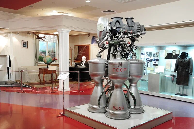 В пермском аэропорту выставят двигатель, используемый на 1-ой ступени многоступенчатых ракетах-носителях «Космос»