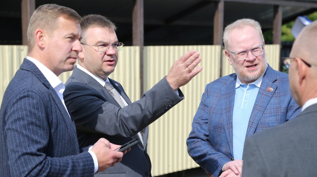 Глава Перми проверил ход благоустройства в Индустриальном районе