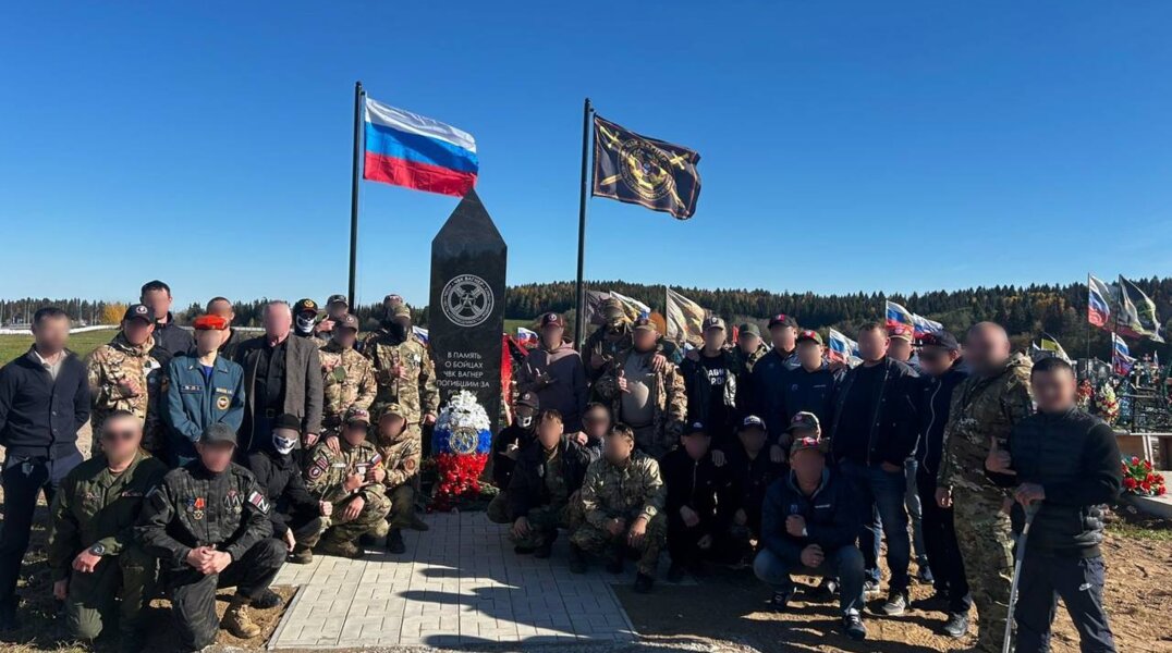 Бойцы ЧВК «Вагнер» открыли под Пермью первый обелиск в память о павших героях