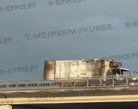 На Восточном обходе Перми сгорела фура