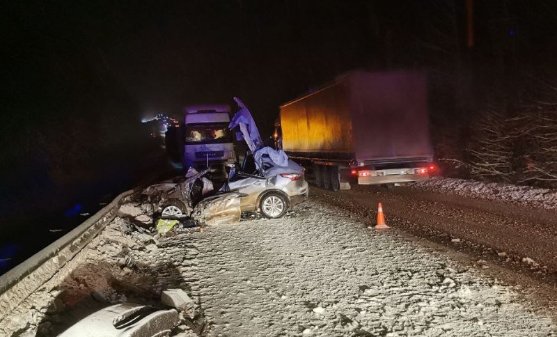 В Пермском крае мужчина погиб в аварии с тремя грузовиками