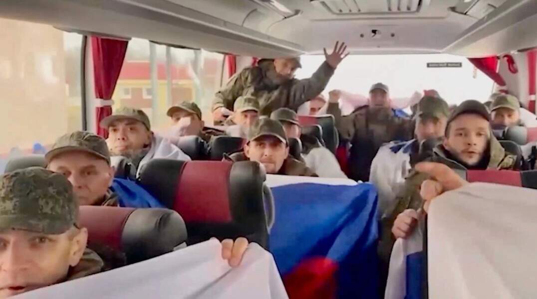 Четверо военнослужащих из Прикамья вернулись из украинского плена