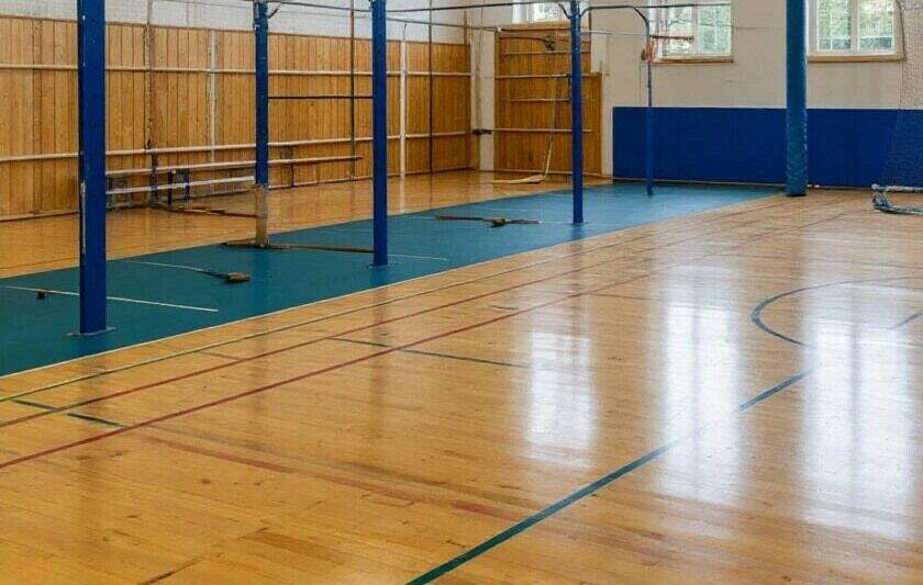 В березниковской школе, где на ученика упала шведская стенка, устранили опасные нарушения