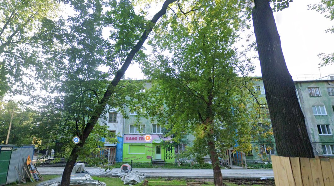 Пермские власти приступили к расселению аварийного дома на Компросе, 94
