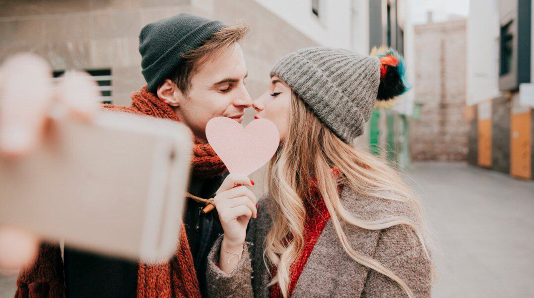 В День всех влюбленных Yota дарит безлимитный доступ к сервисам для знакомств