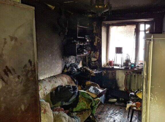 В Кунгуре пожарные спасли двух взрослых и ребенка