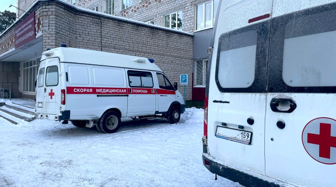 В Перми мужчина разбился после падания с балкона многоэтажки