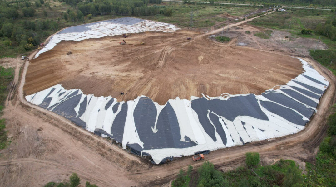 В Прикамье в районе Кунгурской пещеры обезвредили крупнейшую свалку отходов