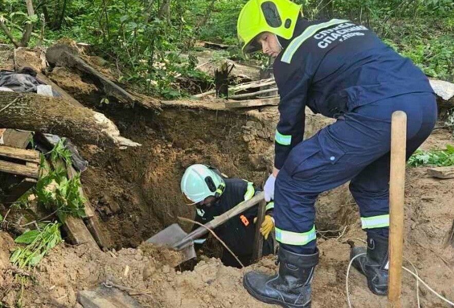 Пермяка завалило грунтом, когда он был в овощной яме. Фото