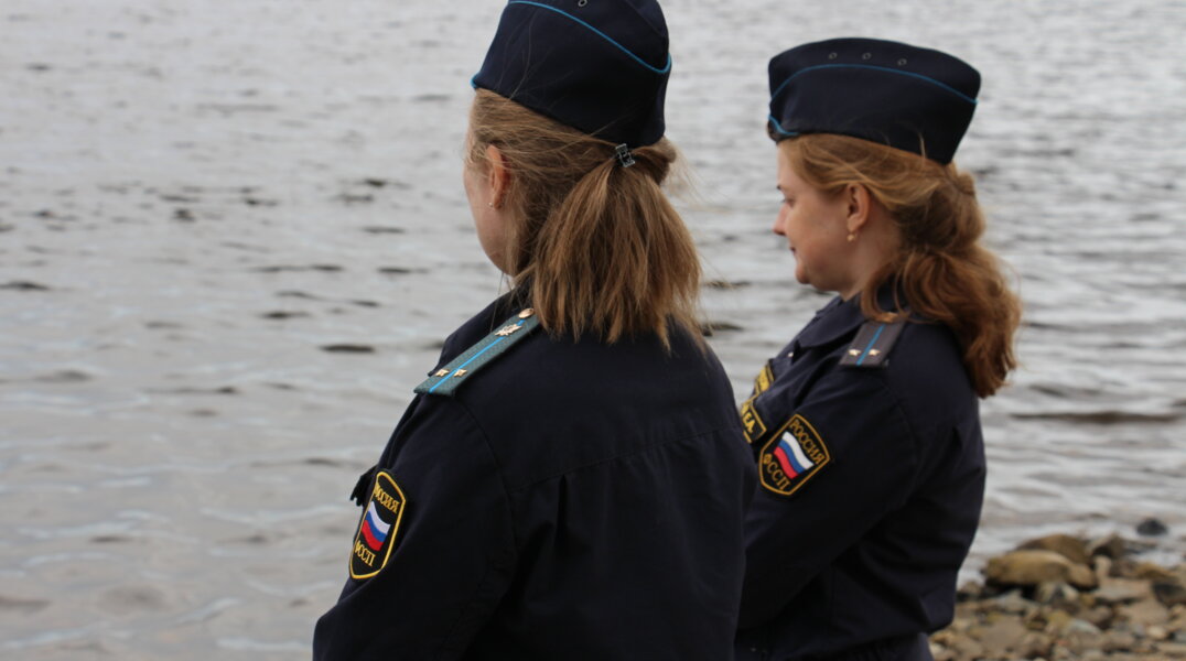 Судебные приставы Перми добились освобождения акватории Камы от неработающего теплохода