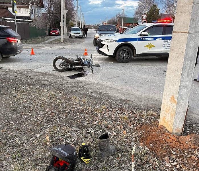 В Пермском округе в ДТП пострадали подросток-мотоциклист и его пассажир