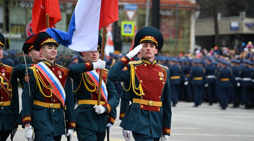 В Перми прошел традиционный Парад Победы. Фото