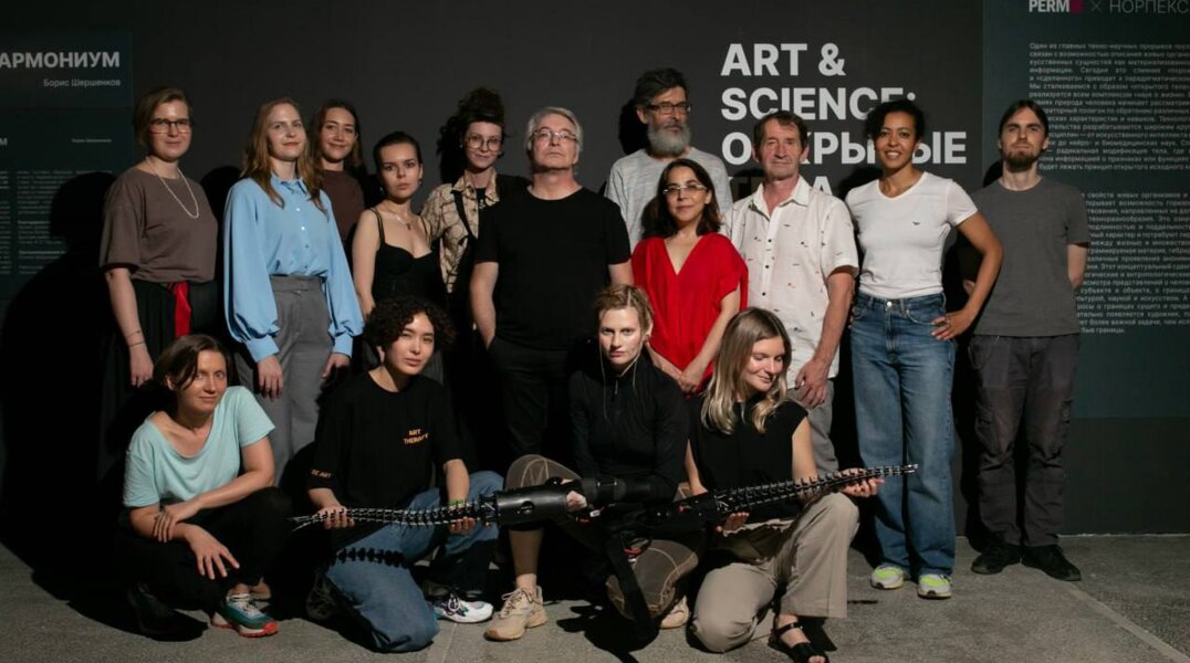 В пермском музее современного искусства открыли проект, посвященный человеческим робопротезам