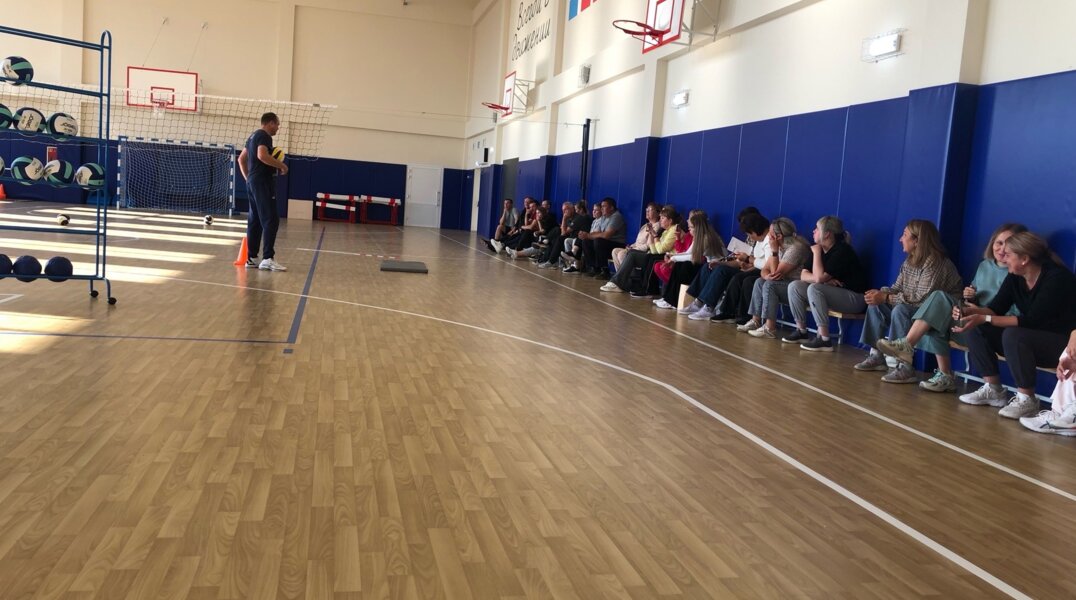Тридцать учителей физкультуры из Чернушки повысили свои навыки игры в волейбол