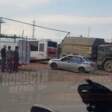 В Перми автобус протаранил стену ограждения на улице Васнецова