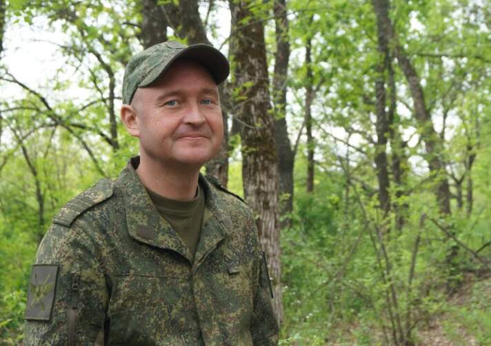 От табуретов до блиндажа. Учитель-столяр из Прикамья обеспечивает быт на СВО