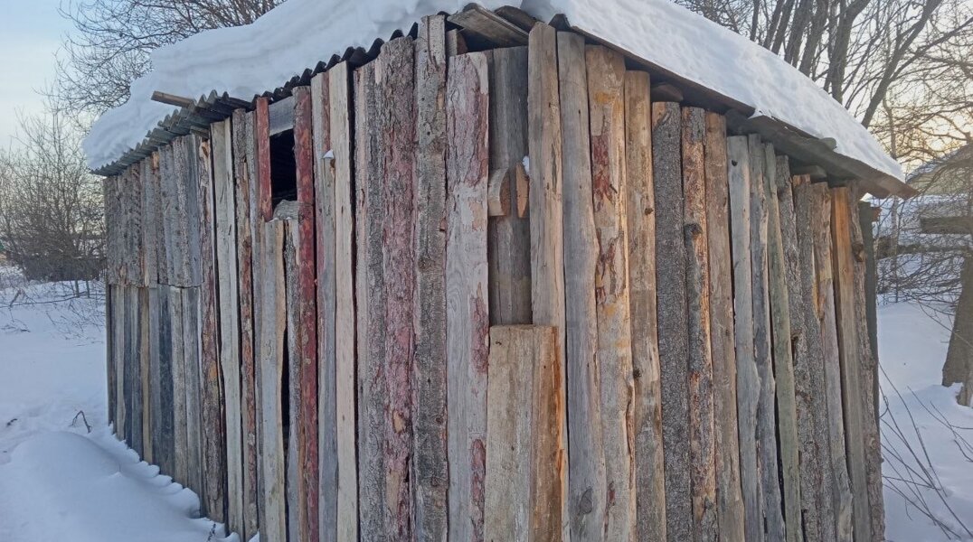 В пермском крае школьники построили шалаш, чтобы сидеть в интернете