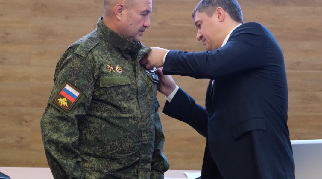 Губернатор Прикамья вручил награды пермякам, отличившимся на СВО