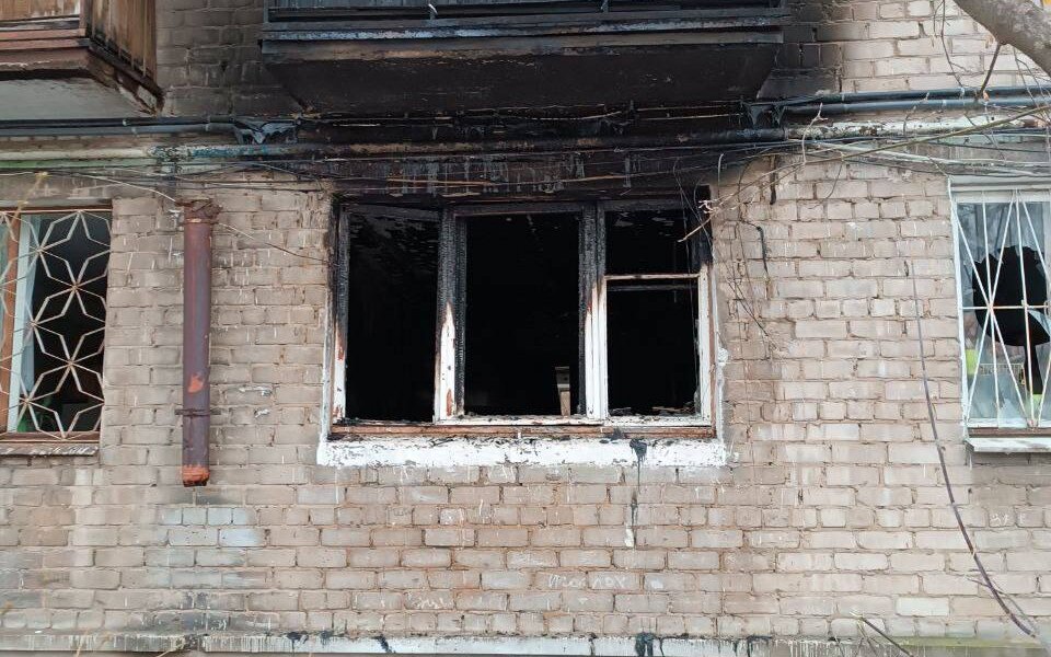 Следователи СКР выясняют причину пожара в Перми, на котором погиб мужчина