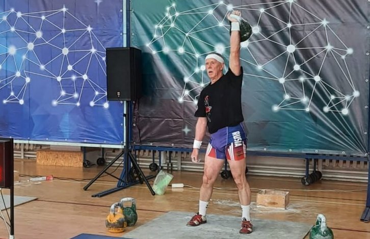 Губернатор Прикамья рассказал о ветеране-рекордсмене гиревого спорта