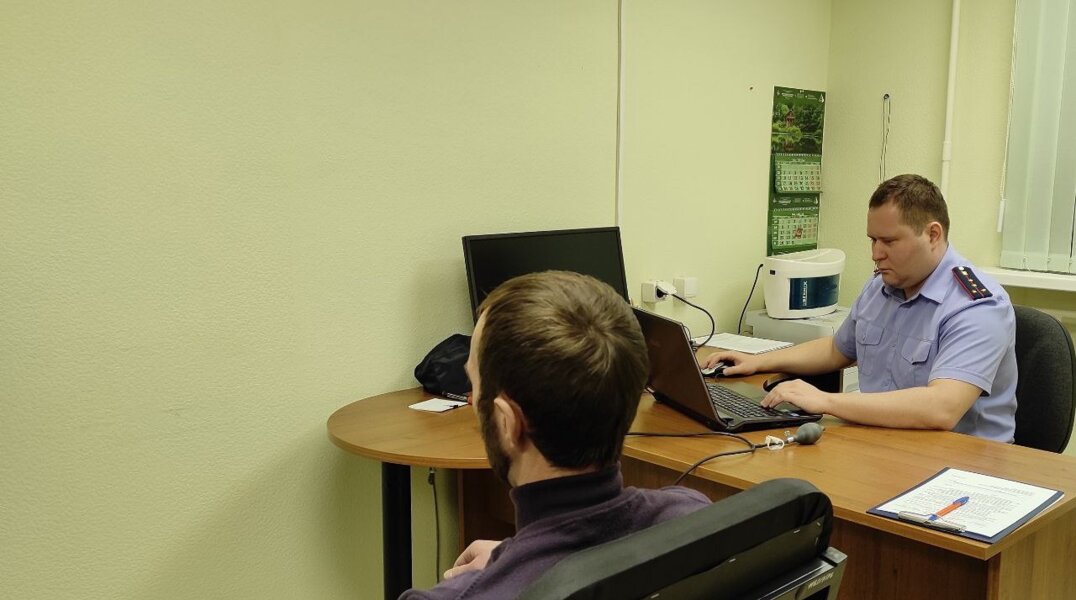 Пермяк насильно удерживал в квартире женщину, периодически избивая ее