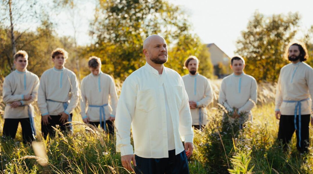 Актер и музыкант из Прикамья Владимир Селиванов выпустил новую песню про Россию