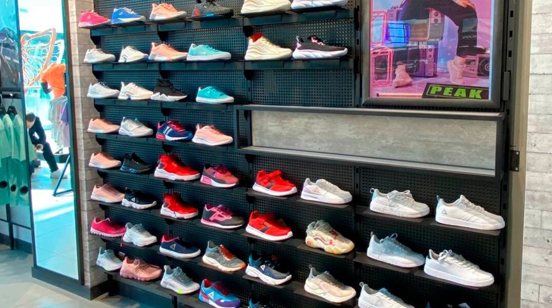 В пермском ТРЦ "Планета" открылся сетевой магазин спортивной одежды и обуви