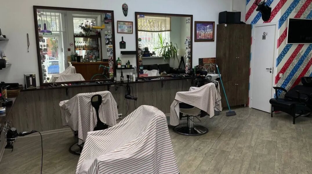 В Перми рядом с цирком продают барбершоп по цене квартиры