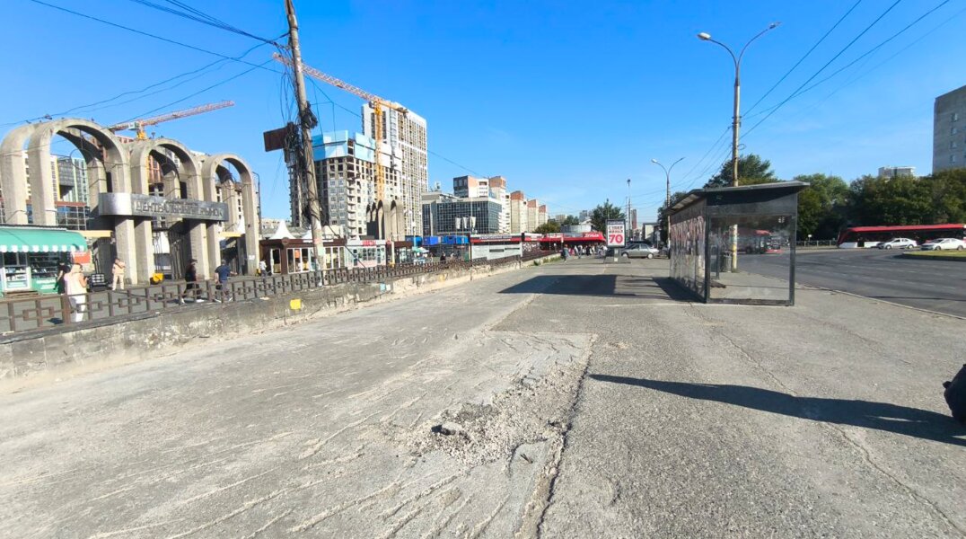 У Центрального рынка Перми на Колхозной площади убрали все киоски