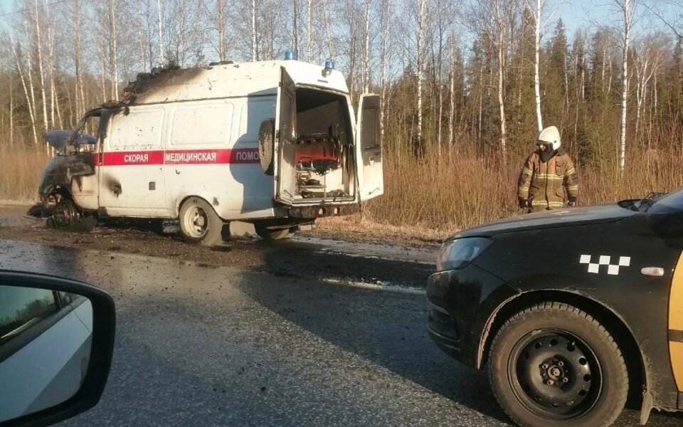 В Перми на ходу загорелась карета скорой помощи
