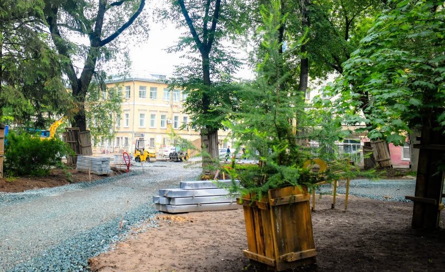 В Перми завершают ремонтные работы в саду Любимова